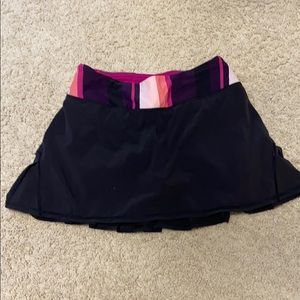 Black lululemon skirt